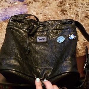 Van's bucket bag